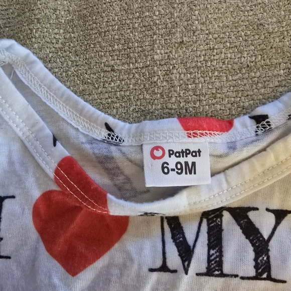 * Patpat 6-9 months "I love my mom" onesie, so cute - Picture 2 of 2
